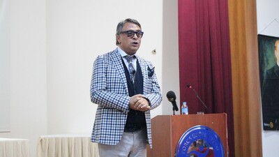 Barbaros Şansal KKTC'den sınır dışı edildi