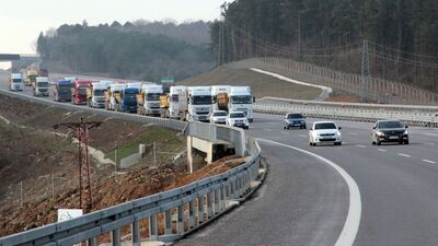 Kamyoncular Yavuz Sultan Selim Köprüsü'nde eylem yaptı