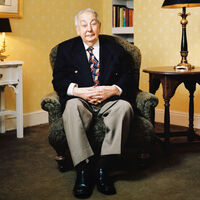 Osmanlı hanedan reisi Osmanoğlu vefat etti