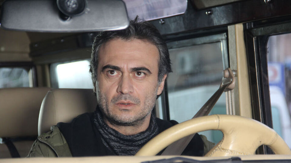 Fikriye ve Ece düşmanlığı had safhada!