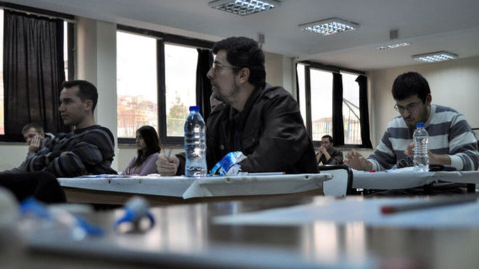 Öğrencilerin "AÖL" isyanı!