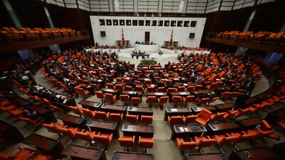 Yarım milyon Meclis'e geldi!