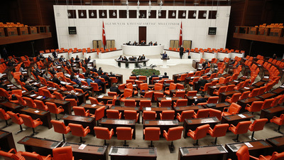 Anayasa değişikliğinde ilk iki madde kabul edildi