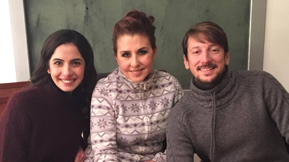 Nilüfer'in klibinin sürprizi Hepileri çifti