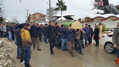 15 yaşında kalbine yenik düştü