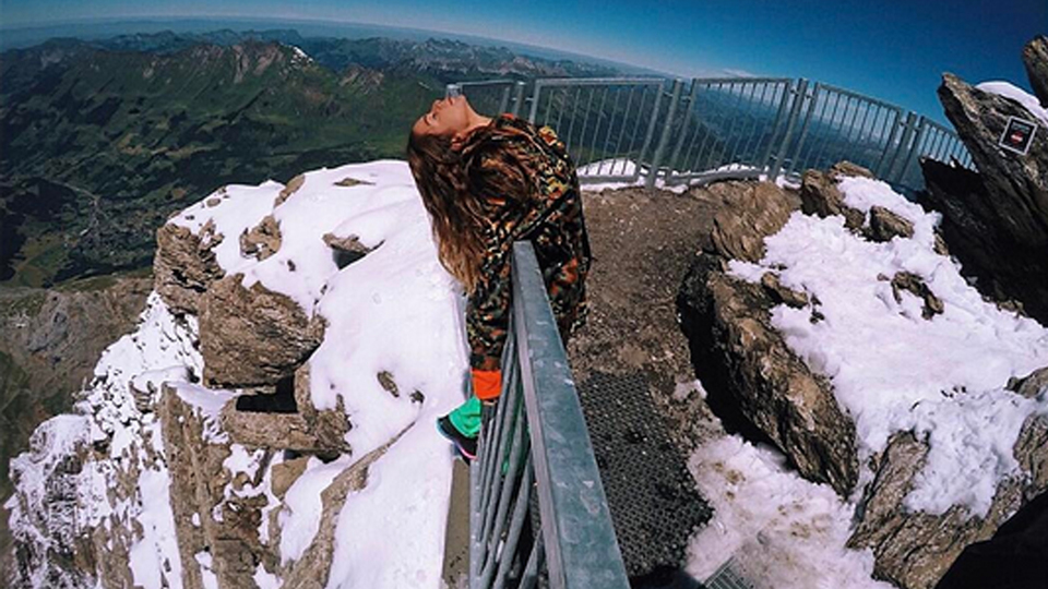 Eliz Sakuçoğlu 3 bin metrede poz verdi