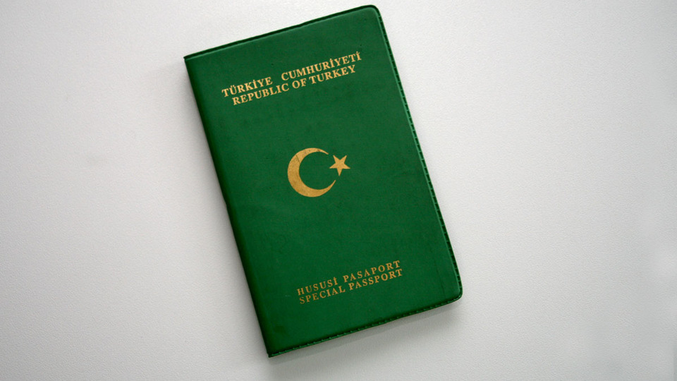 16-17 bin kişiye yeşil pasaport verilecek