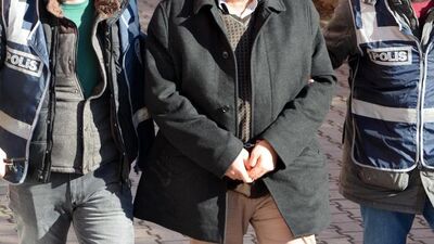 Kapatılan Taraf'ın sahibine FETÖ'den yakalama kararı
