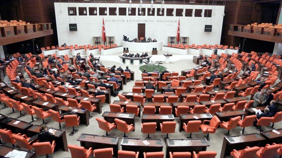 Meclis'in anayasa takvimi şekillendi