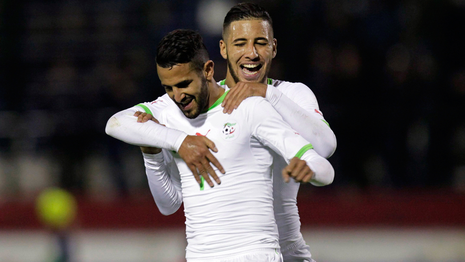 Cezayir'i Mahrez kurtardı!