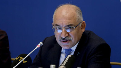 "2017'de dünya açısından tek risk; Trump"