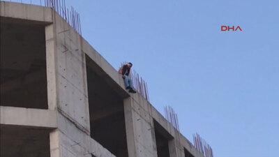 Polis beline sarılıp kurtardı!