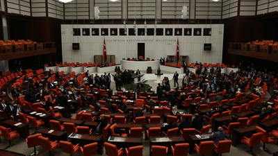 Türkiye referanduma gidiyor