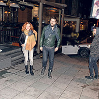 Yeni sevgilisiyle görüntülendi