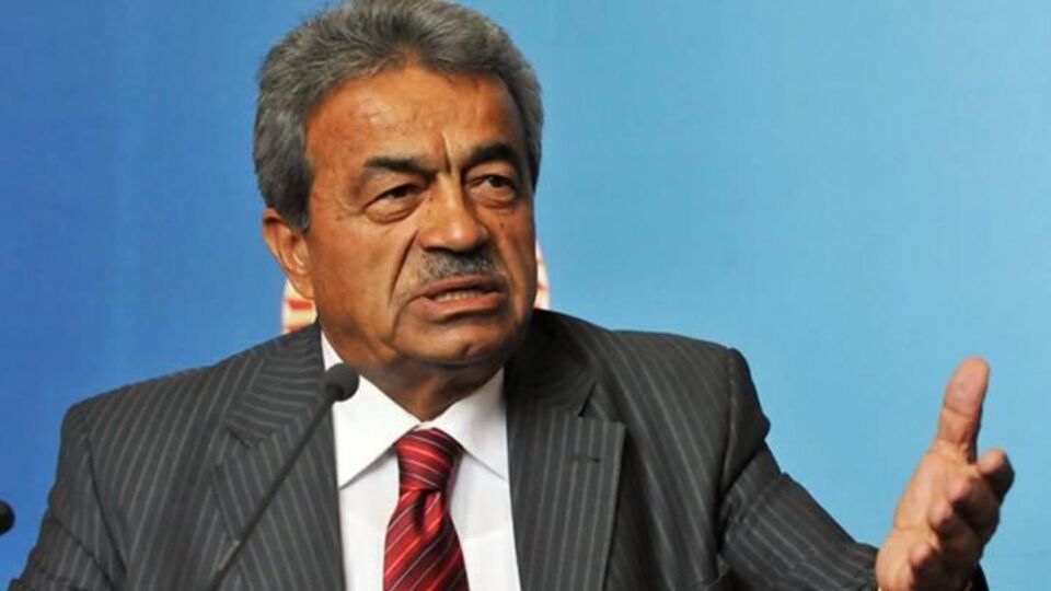 Kamer Genç anılıyor
