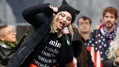 Madonna: Beyaz Saray'ı havaya uçurmayı düşündüm