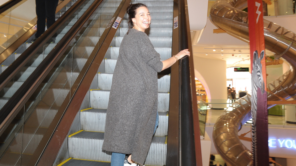 Çocukluğuna geri döndü