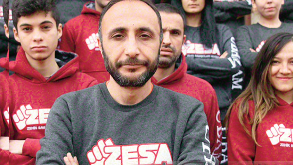 Önce kardeşini sonra yüzlerce genci kurtardı!