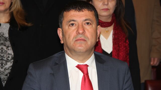"Anayasa değişikliği tartışmasına isimler üzerinden bakmıyoruz"