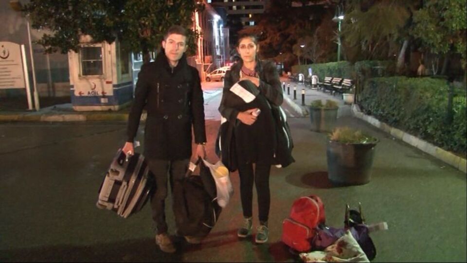 Kalbinde doğuştan 3 delik olan Eymen bebek hastane kapısında kaldı