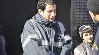 Fabrika işçisi baba, kızlarını o halde buldu!