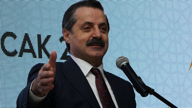 Bakan Çelik: Tek adam değil, tek kaptanlık geliyor