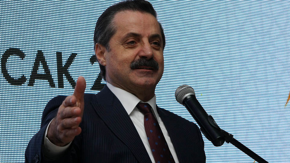 Bakan Çelik: Tek adam değil, tek kaptanlık geliyor