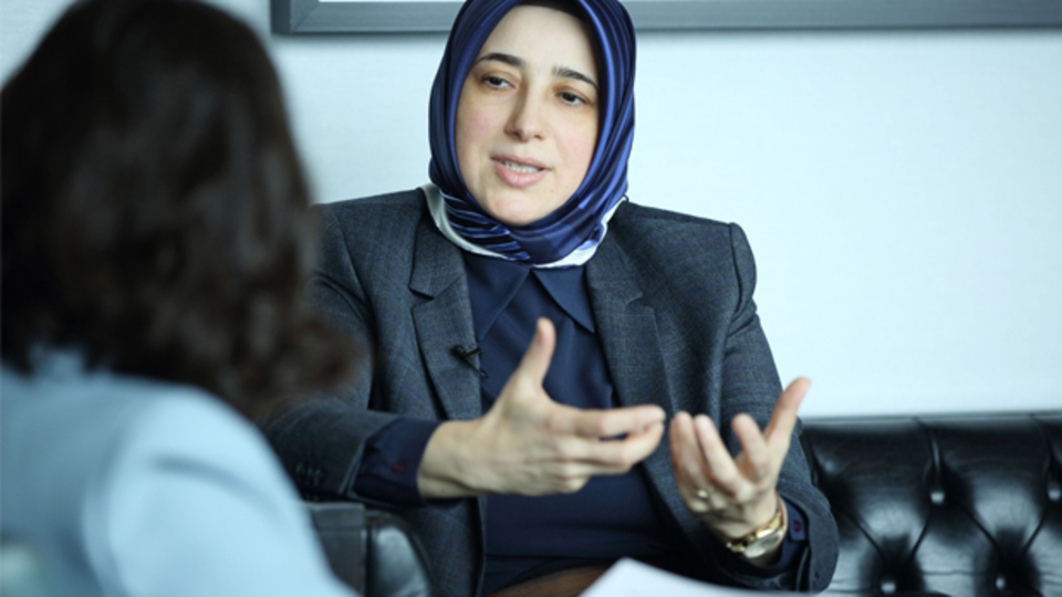 Cumhurbaşkanı Başdanışmanı: 'Evet' diyen de 'Hayır' diyen de vatanını seviyor