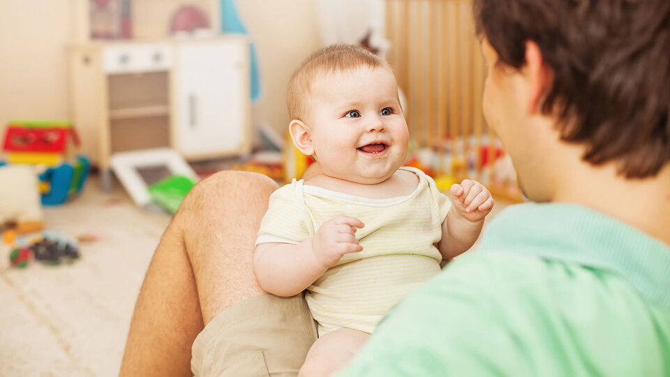 Birden çok dile maruz kalan bebeklerde bu sorun görülüyor!