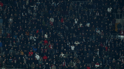 Arena'da Aziz Yıldırım tezahüratı