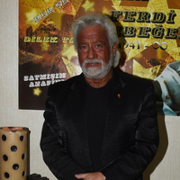 ‘Siyah gözlüklüler nerede?’