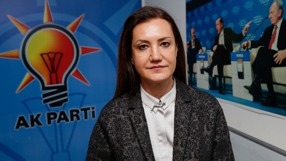 AK Partili Hotar: 'Evet'i anlatmanın kolay bir yolu var