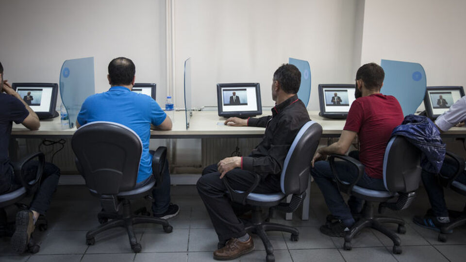 İşitme engellilerin ehliyet sınavı yarın yapılacak