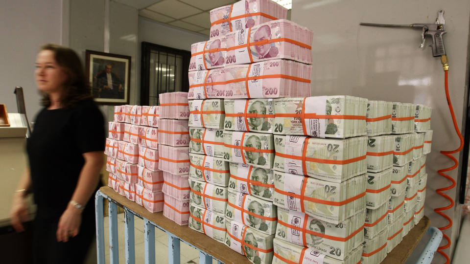 Kamu kurumlarının hisseleri Varlık Fonu'na devredildi