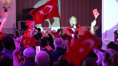 Erol Evgin eczacılarla buluştu