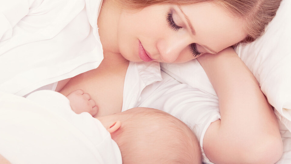 Emziren anneler kafein içeren besinlere dikkat!