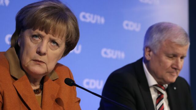 Çanlar Merkel için çalıyor! Kamuoyu anketinden Şansölye'ye şok çıktı!