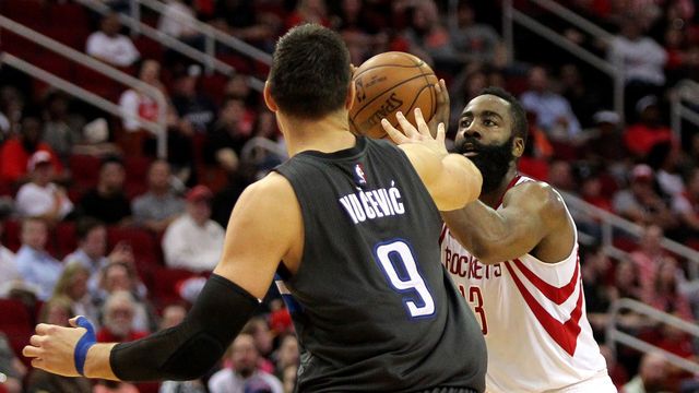 Houston, Orlando'yu Harden'la geçti!