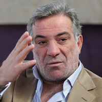 Ünlü oyuncu hastaneye kaldırıldı