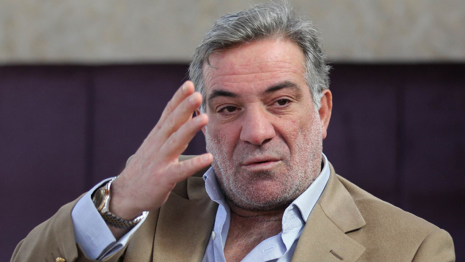 Ünlü oyuncu hastaneye kaldırıldı