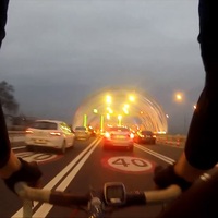 Avrasya Tüneli'ni bisikletle geçti!