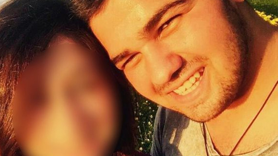 18 yaşındaki genç canlı yayında intihar etti