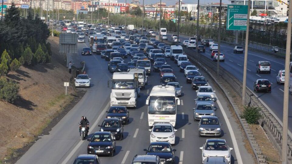 İstanbul'da bazı yollar trafiğe kapatılacak