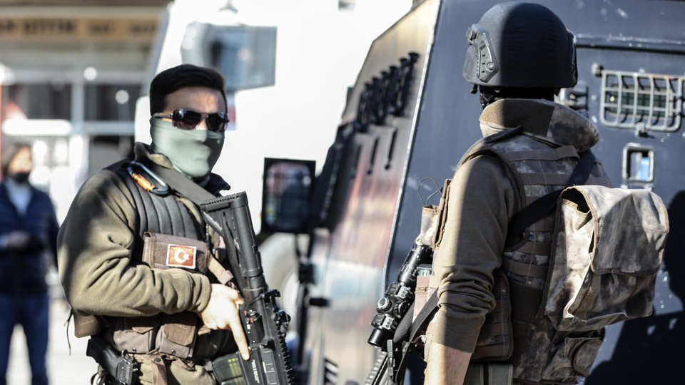 Tunceli'de teröristlerle sıcak temas