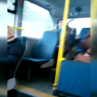 Minibüs'te genç kıza çirkin saldırı