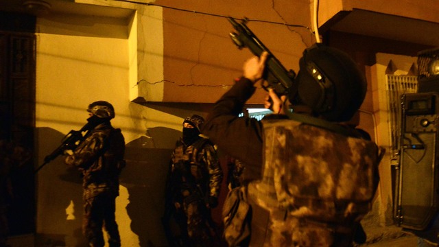 Terör örgütü PKK'ya eş zamanlı operasyon!