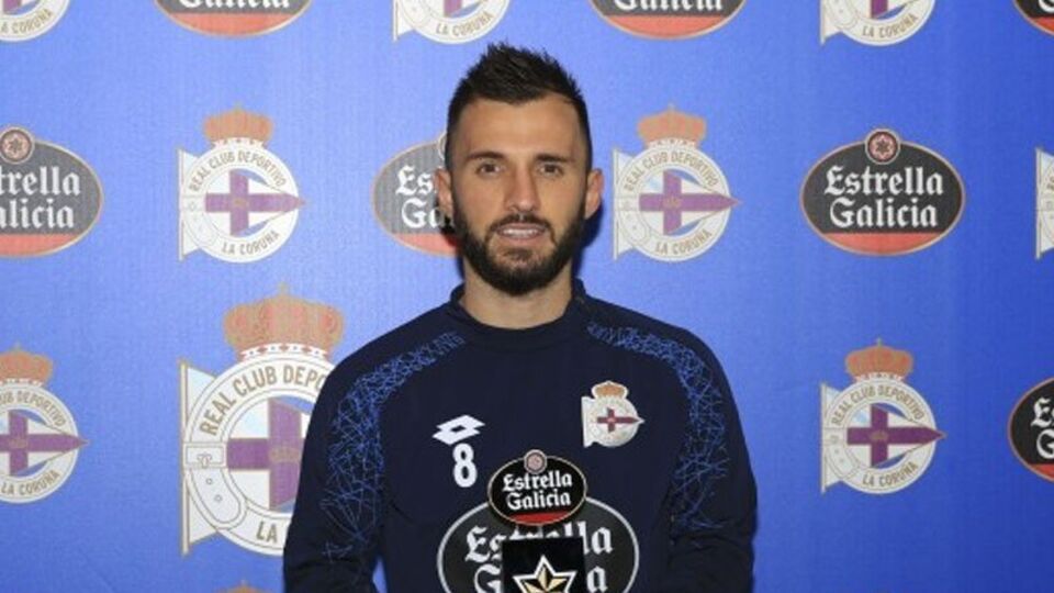 Emre Çolak, Deportivo'da 3. kez ayın oyuncusu!
