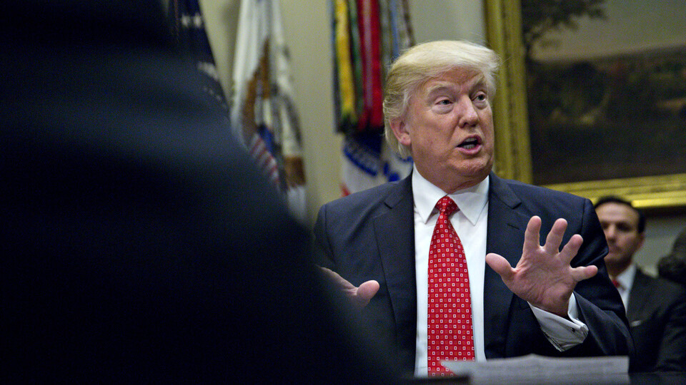 Trump faturayı istihbarat örgütlerine kesti: NSA ve FBI...