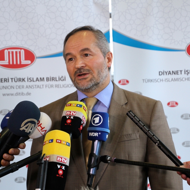 DİTİB'den evleri aranan imamlar hakkında açıklama