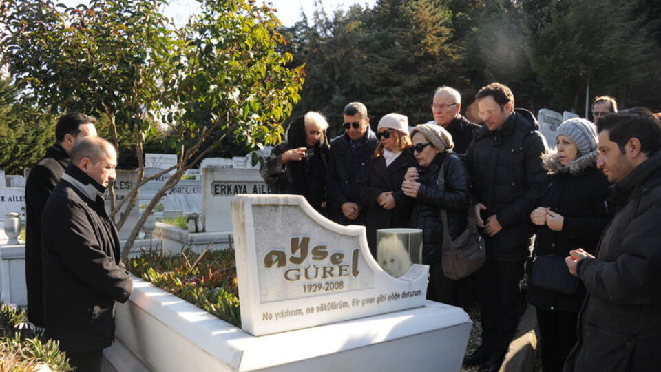 "Aysel gitti, pop müzik bitti"